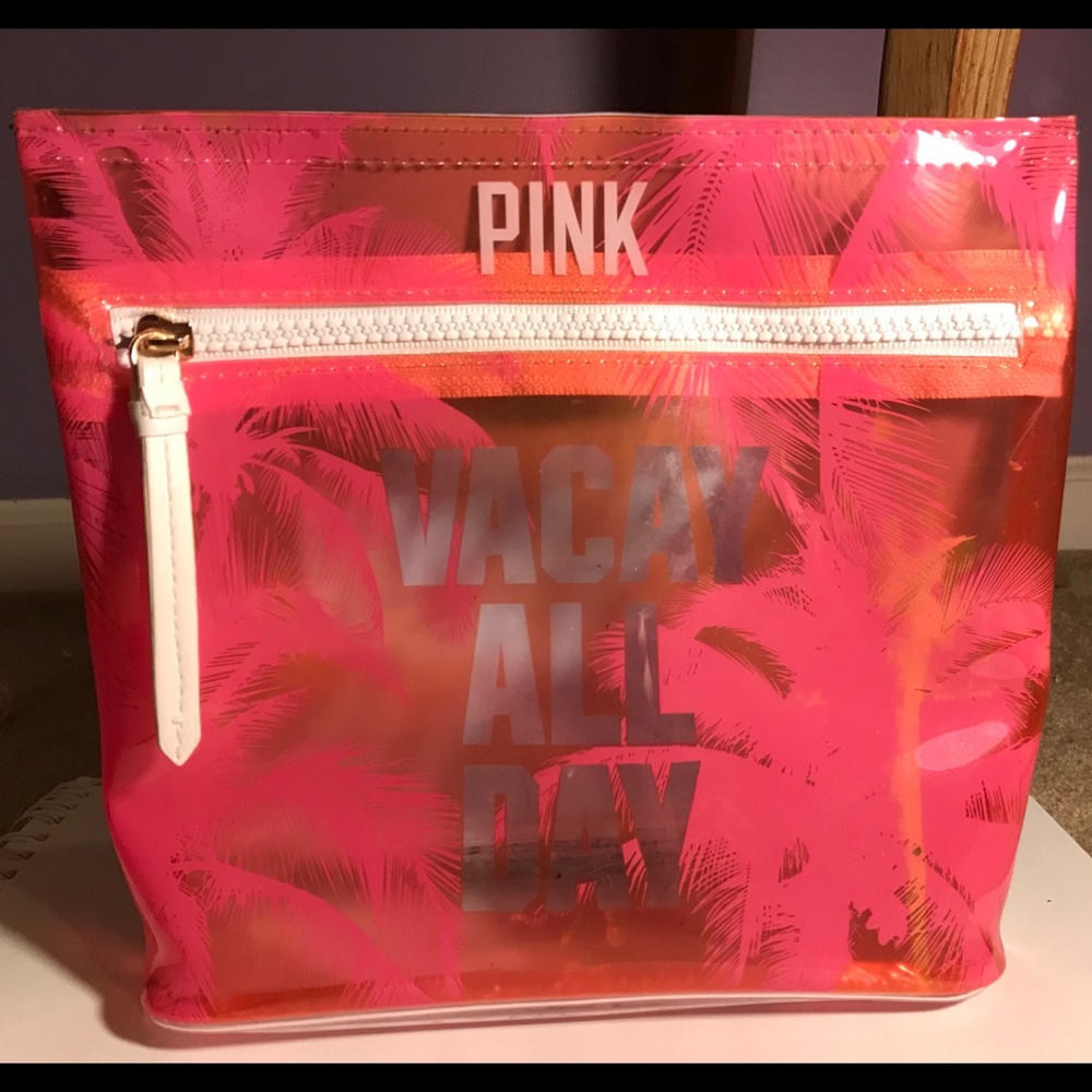 I am selling a PINK mini travel bag!